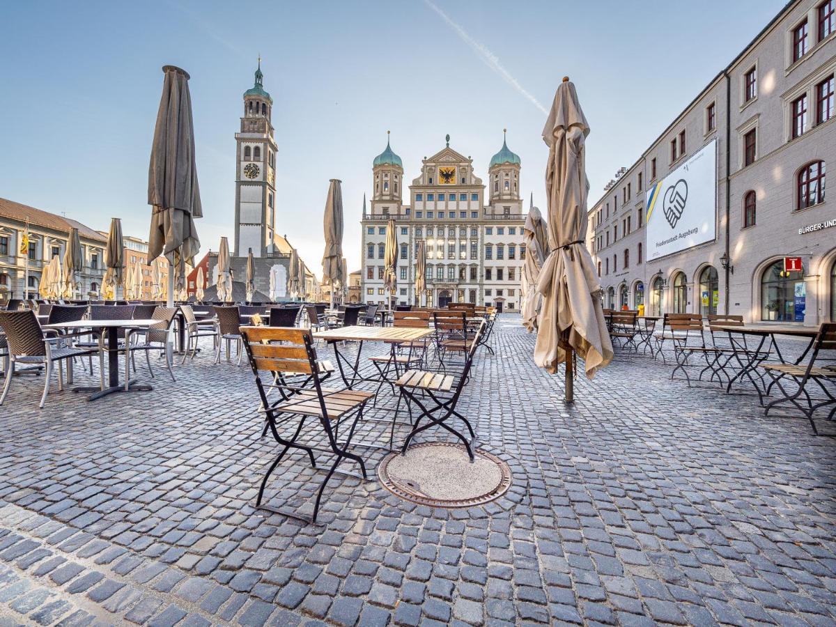 Truly - Direkt Am Rathausplatz, Dachterrasse Mit Blick Auf Perlachturm, Garage, Fahrstuhl Augsburg Exterior photo