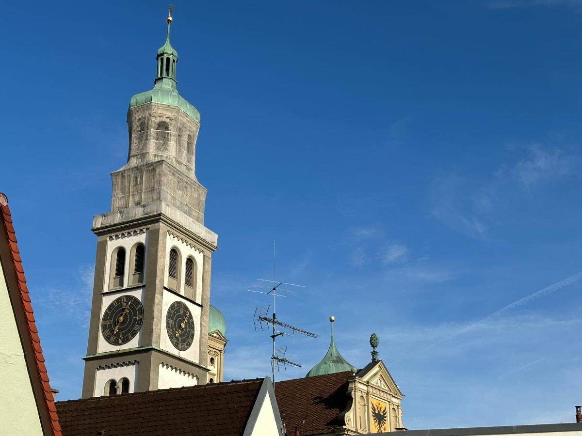 Truly - Direkt Am Rathausplatz, Dachterrasse Mit Blick Auf Perlachturm, Garage, Fahrstuhl Augsburg Exterior photo